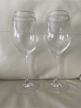 Oneida Michelangelo Gold Rim Wine Glasses ( 2 )